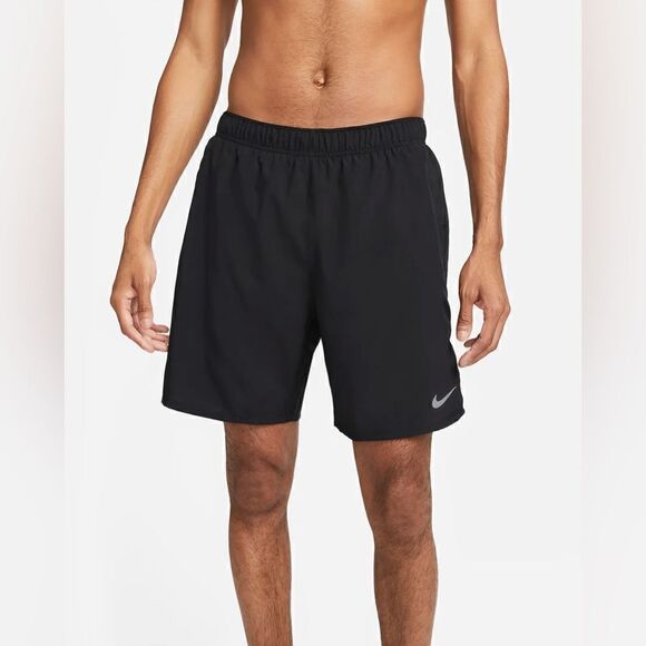 Nike 7" Black Dri-FIT Challenger 2-in-1 Running Shorts - Picture 2 of 13